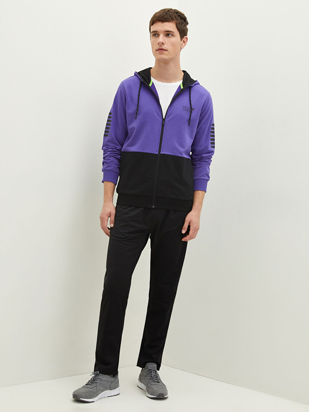 سويت شيرت رياضي نشط بسحاب مزود بغطاء رأس للرجال-3