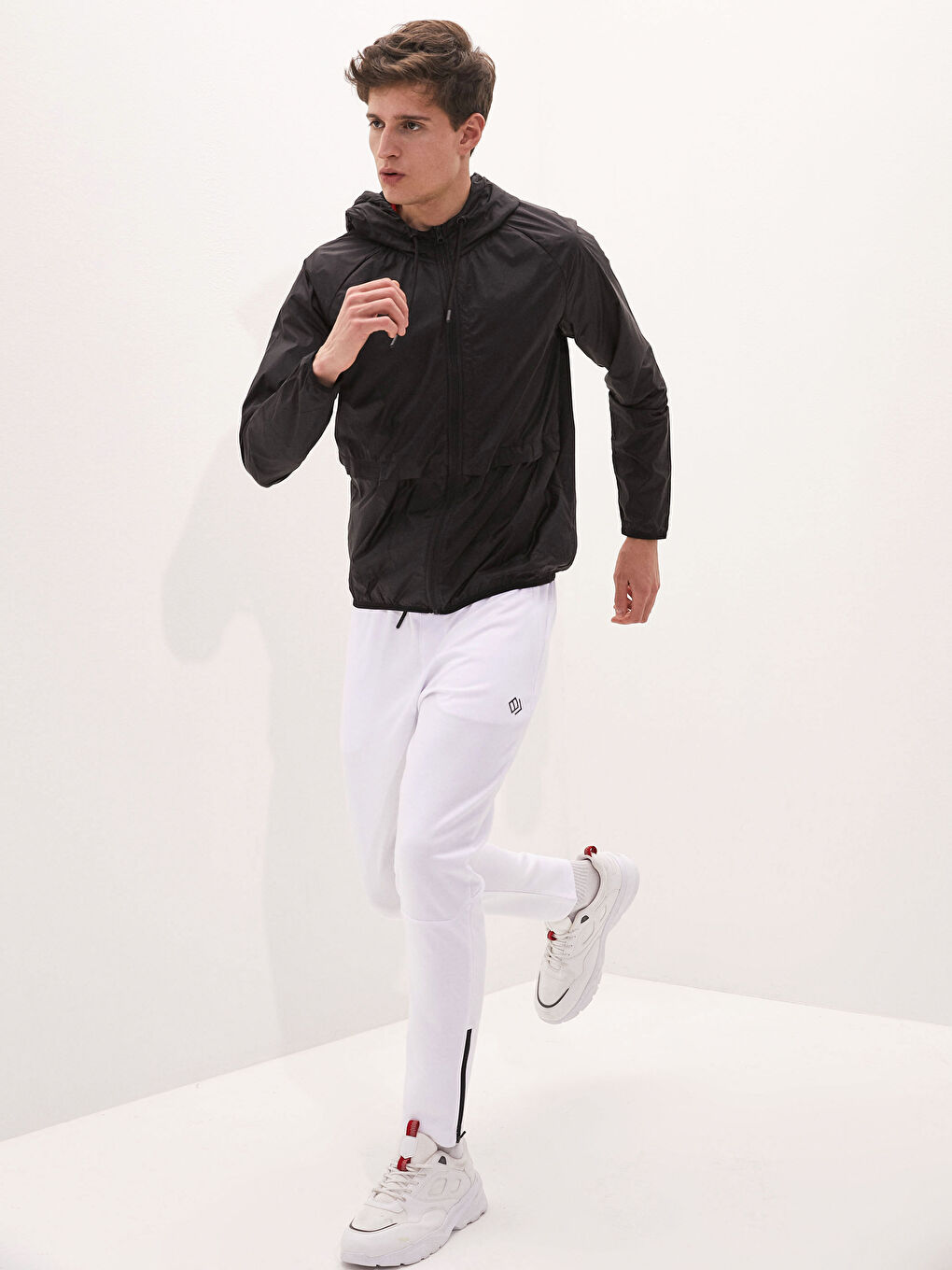 Siyah Standart Kalıp Kapüşonlu Erkek Aktif Spor Hırka-3