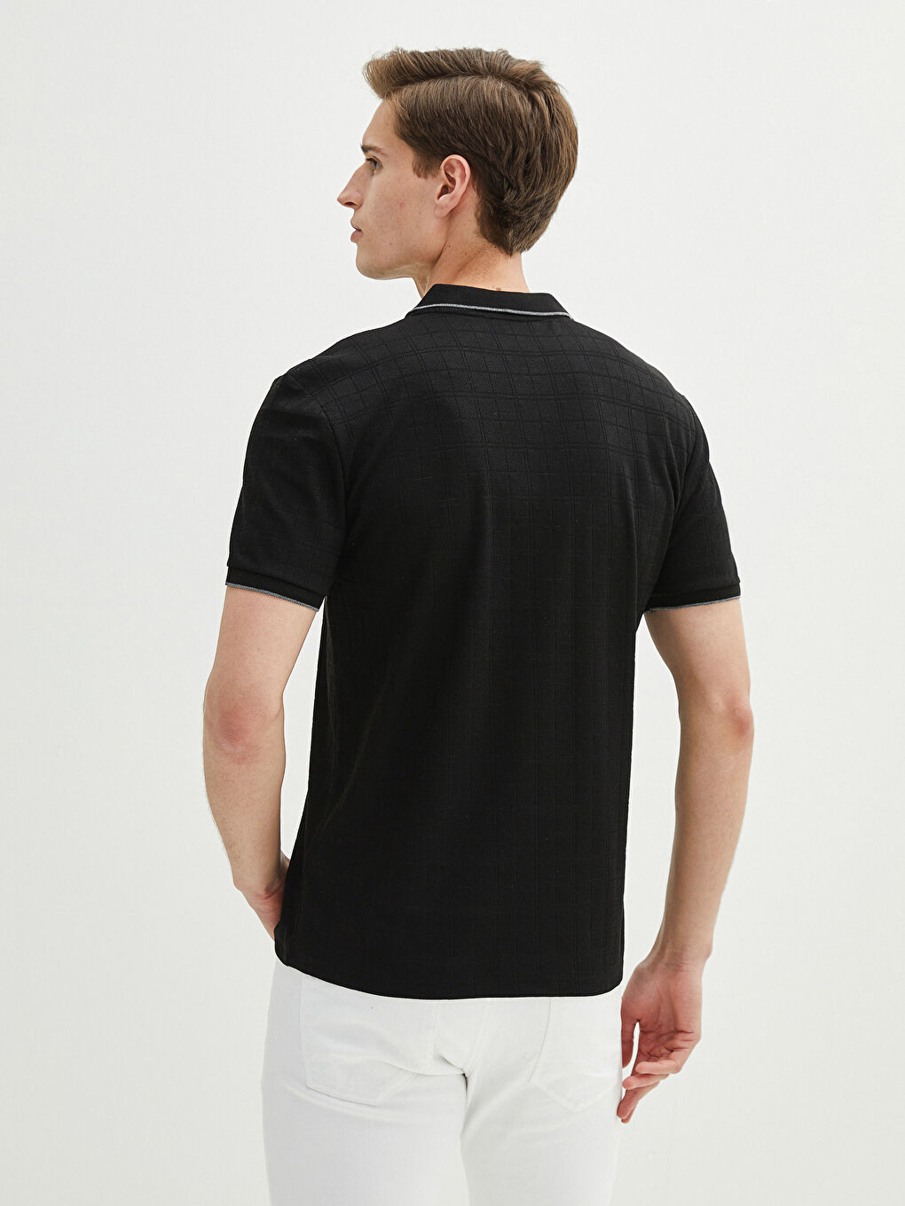 Siyah Polo Yaka Kısa Kollu Desenli Erkek Tişört-3