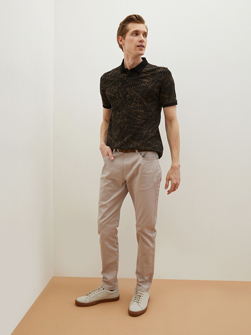 Siyah Desenli Polo Yaka Kısa Kollu Pike Erkek Tişört-4