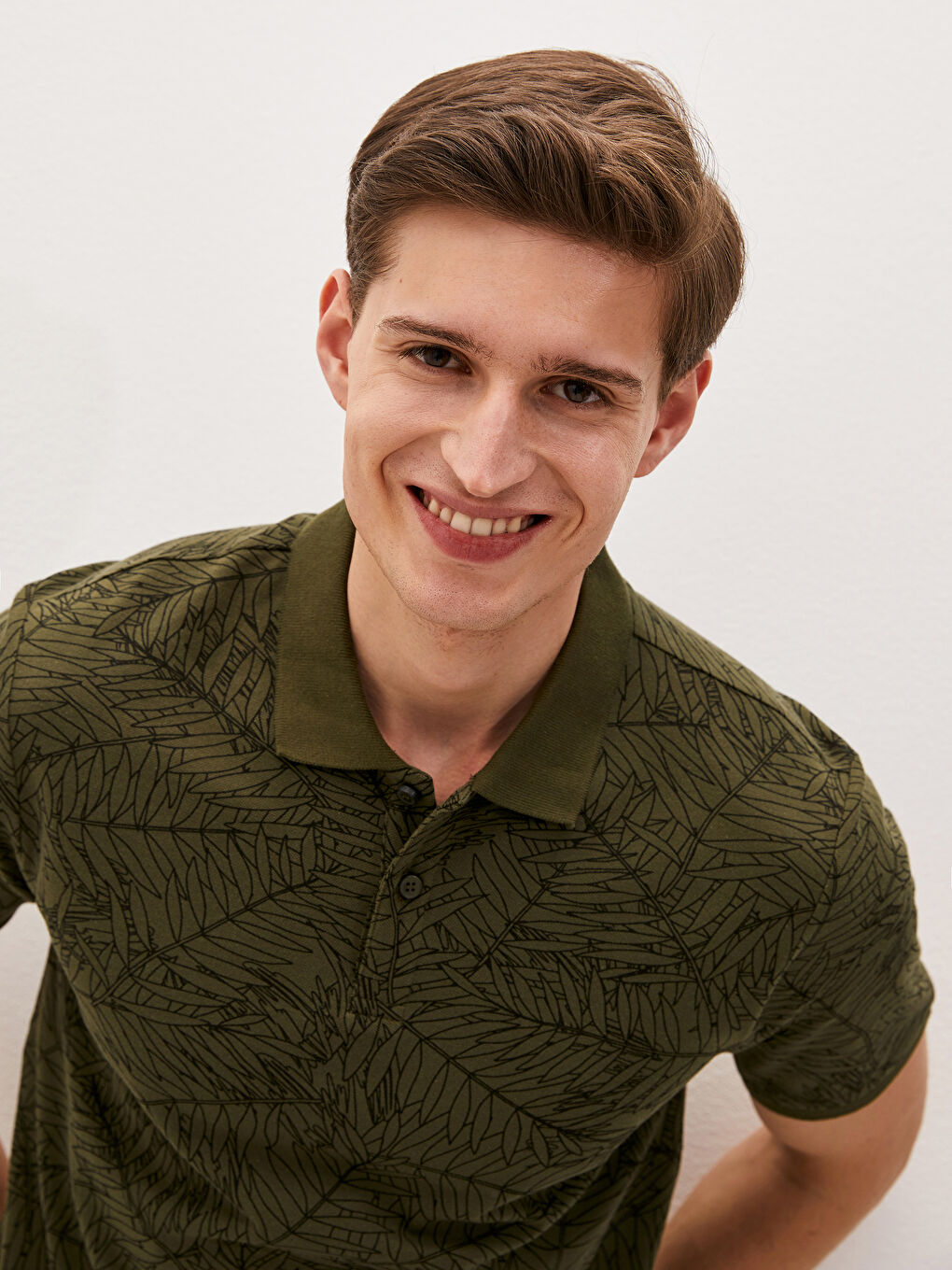 Haki Desenli Polo Yaka Kısa Kollu Pike Erkek Tişört-3