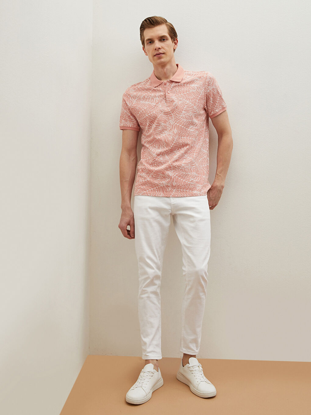 Mercan Desenli Polo Yaka Kısa Kollu Pike Erkek Tişört-4