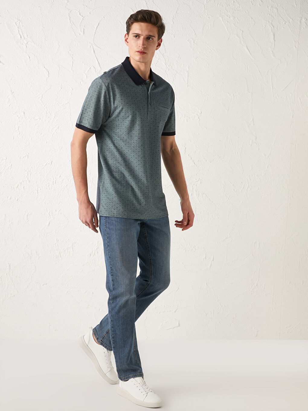 LCWAIKIKI Classic Polo Neck Short Sleeve Patterned Men's T-Shirt -S18042Z8-FFM