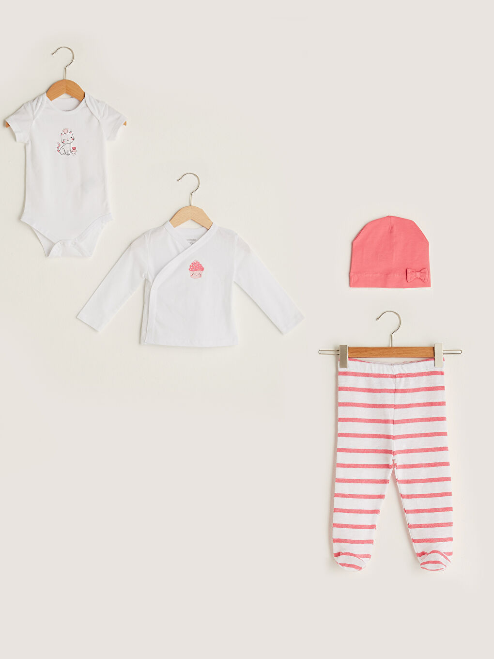 Printed Baby Girl 4 Pieces Set