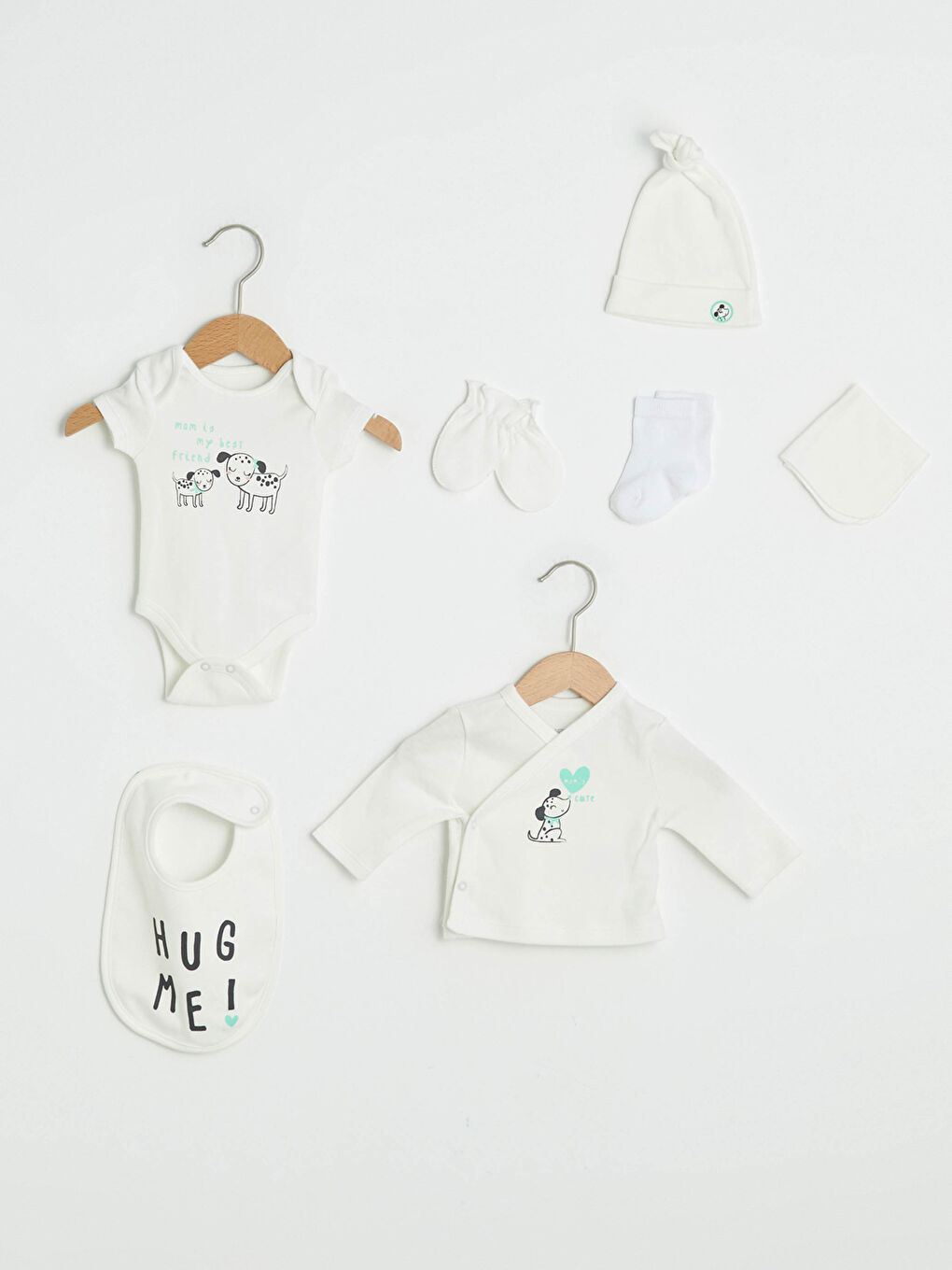 Baskılı Kız Bebek Kutulu Hastane Çıkış Seti-2