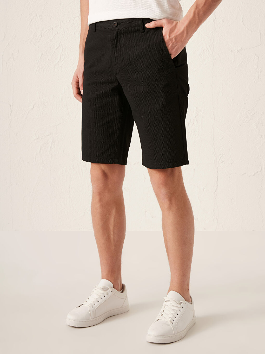 Siyah Slim Fit Bermuda Şort-2