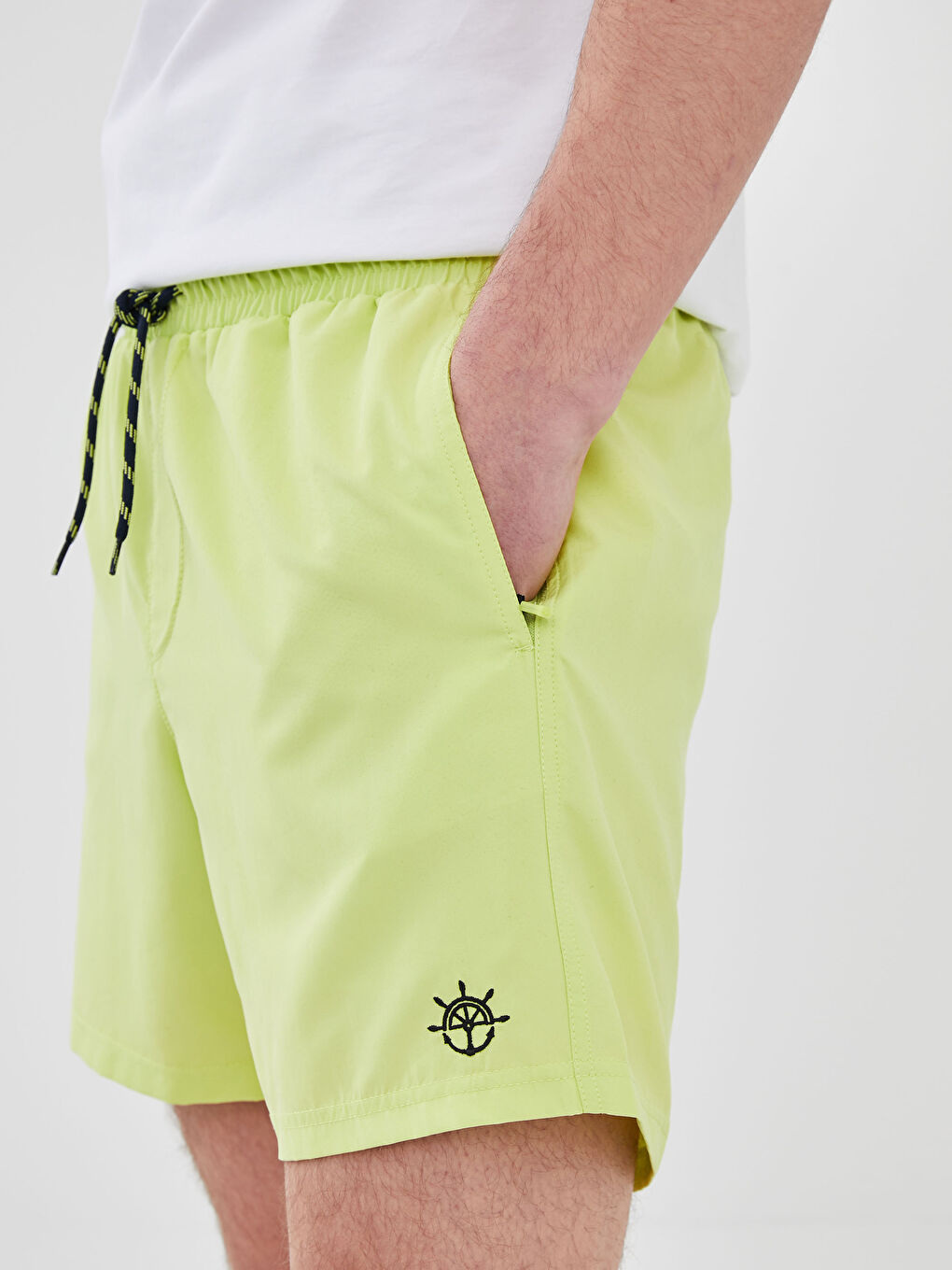 Short Length Basic Men's Swimming Shorts-2