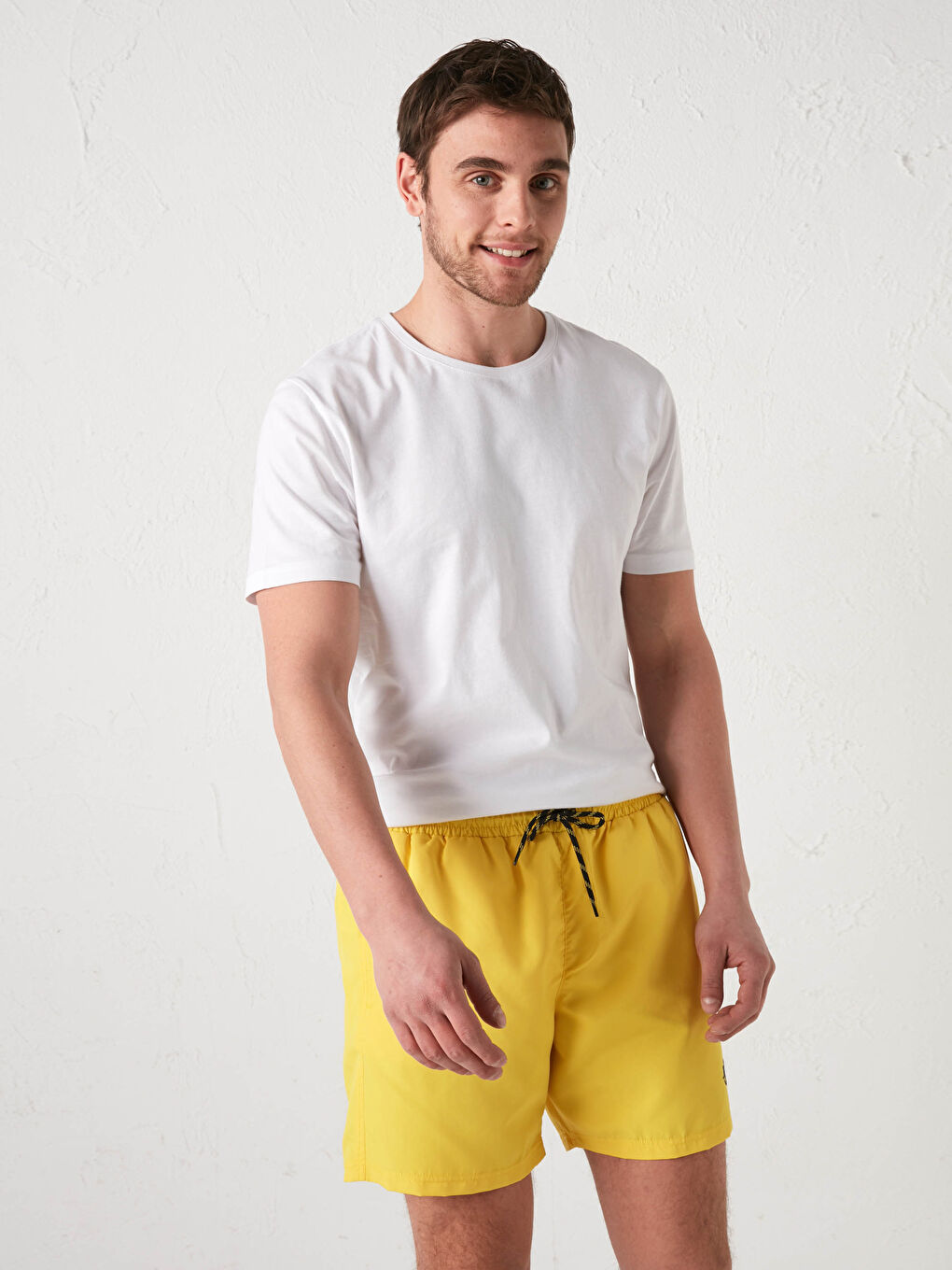 Short Length Basic Men's Swimming Shorts-1