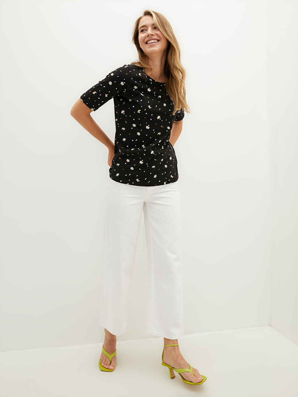 Crew Neck Printed Short Sleeve Women's Cotton T-Shirt-3