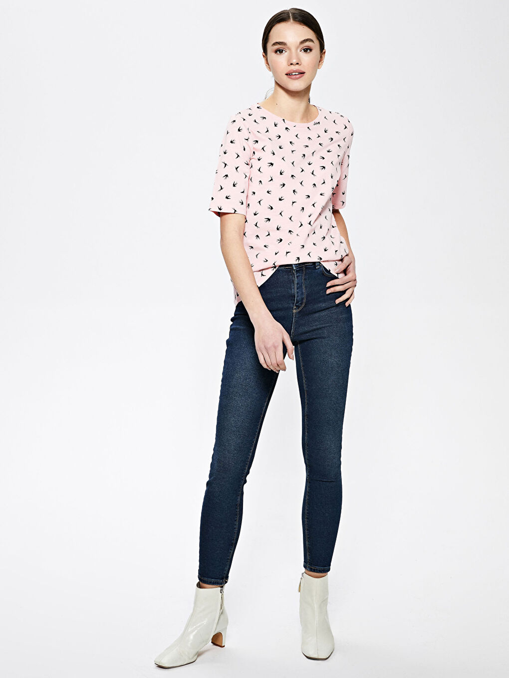 Pembe Bisiklet Yaka Desenli Kısa Kollu Kadın Pamuklu Tişört-3