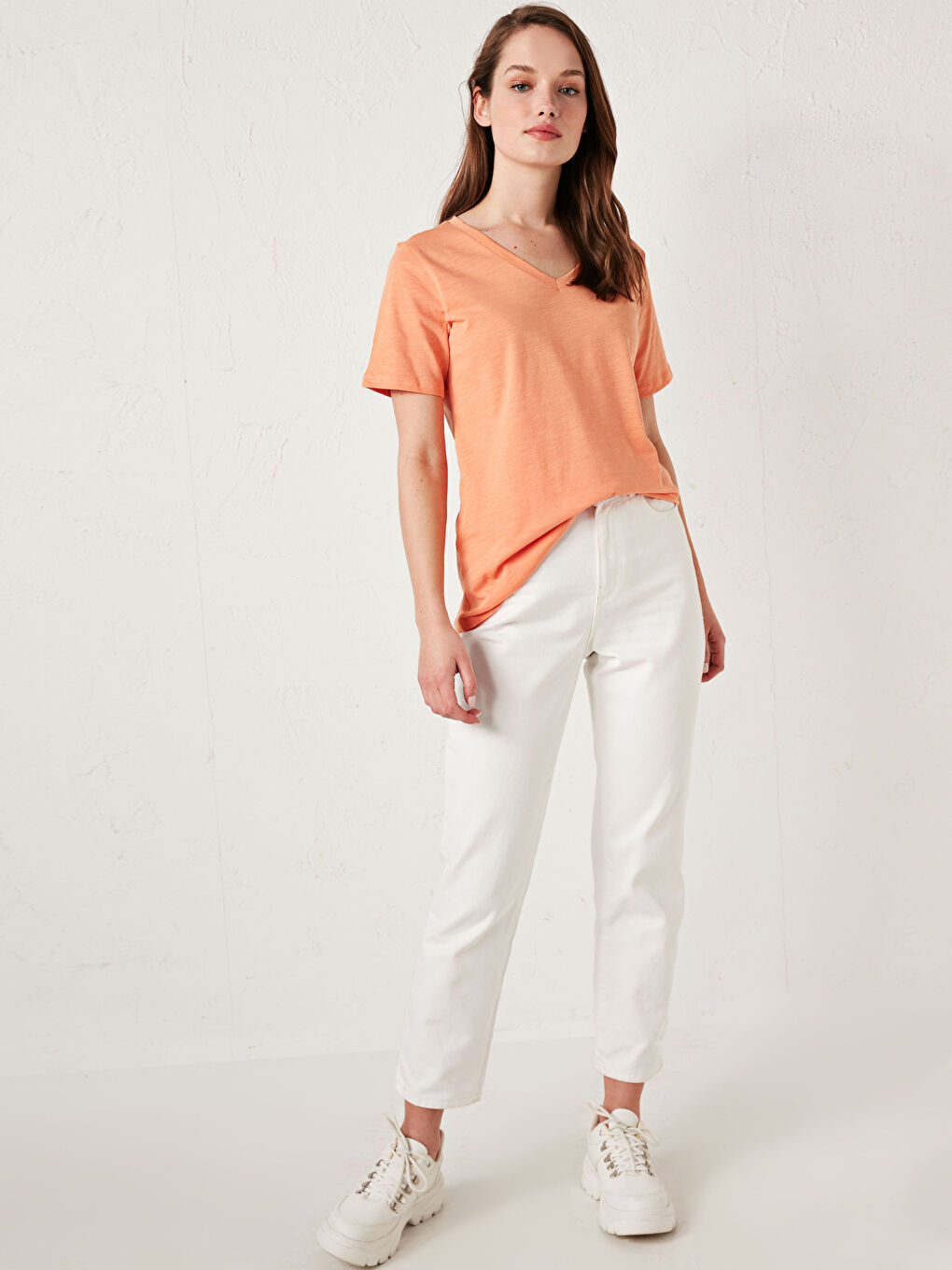 V-Neck Cotton Basic T-Shirt-2