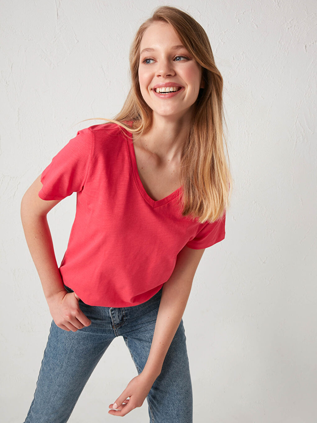 Tricou Basic din Bumbac cu Decolteu în V