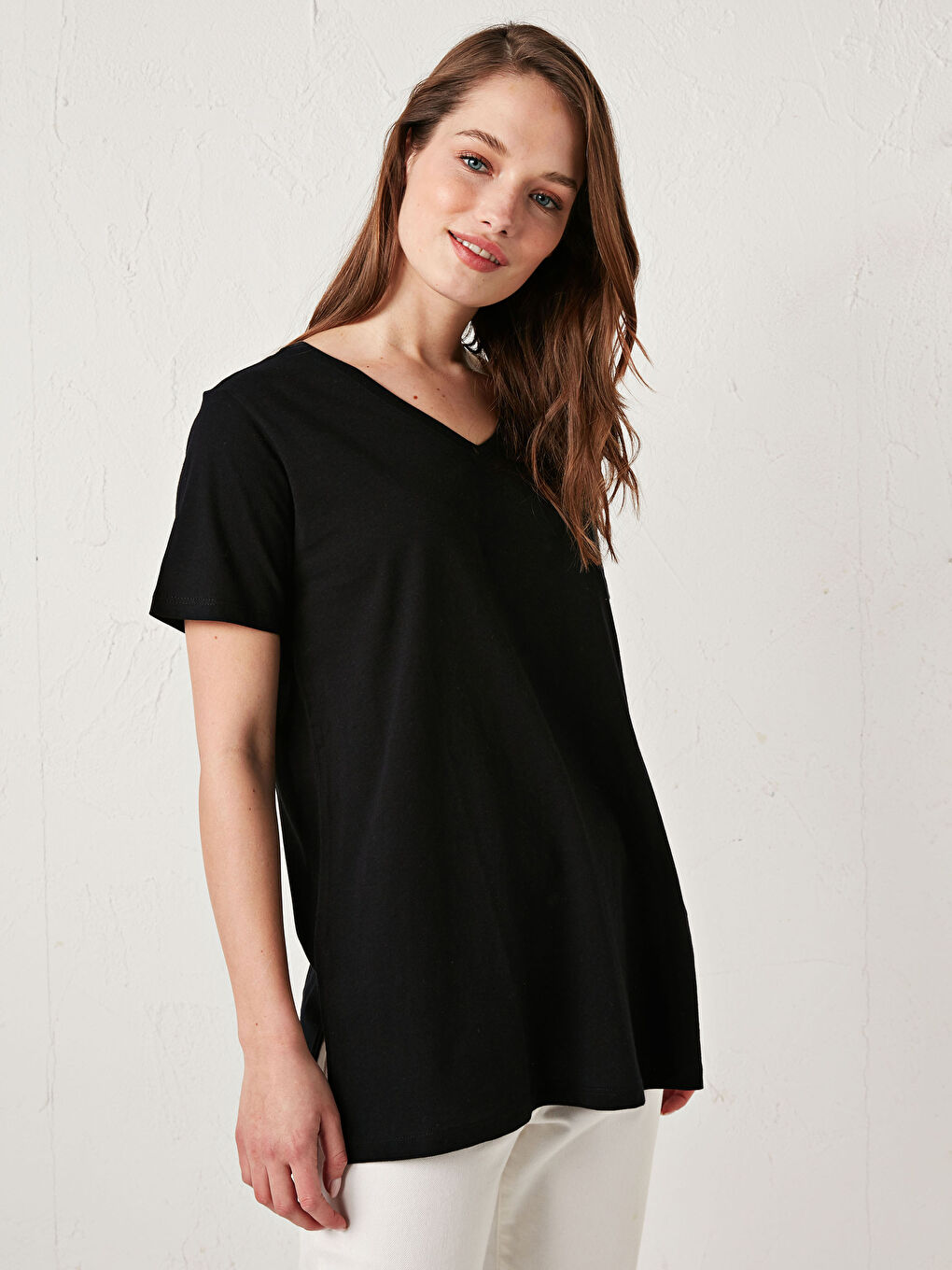 V-Neck Cotton Basic T-Shirt-3