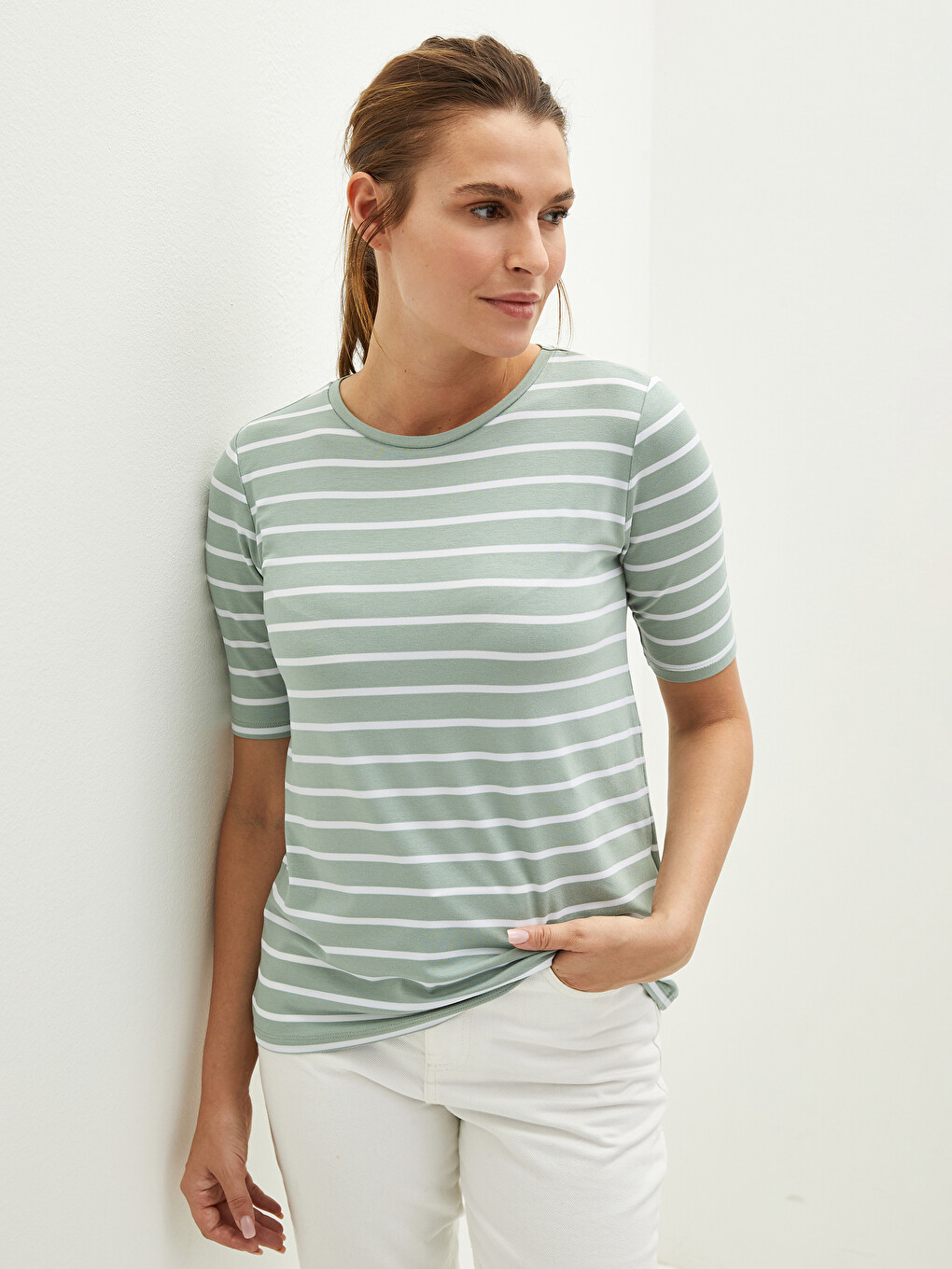 Crew Neck Striped Short Sleeve Women's T-shirt-4