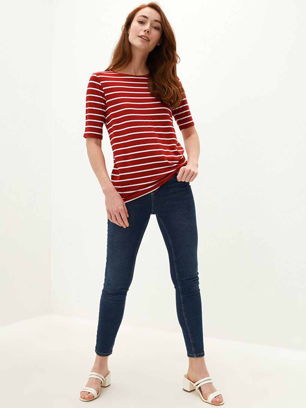 Kırmızı Bisiklet Yaka Çizgili Kısa Kollu Kadın Tişört-2