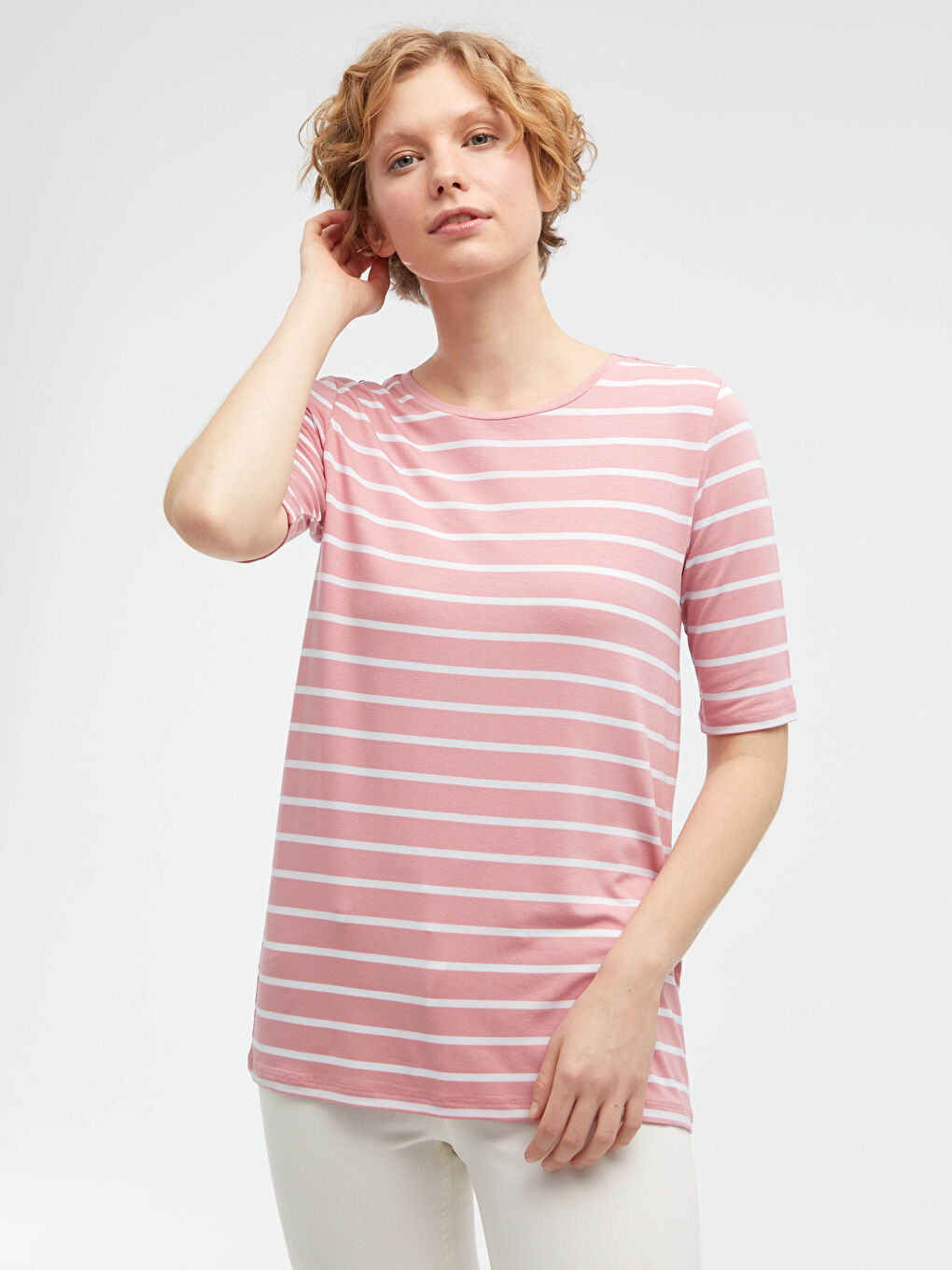 Pembe Bisiklet Yaka Çizgili Kısa Kollu Tişört-1