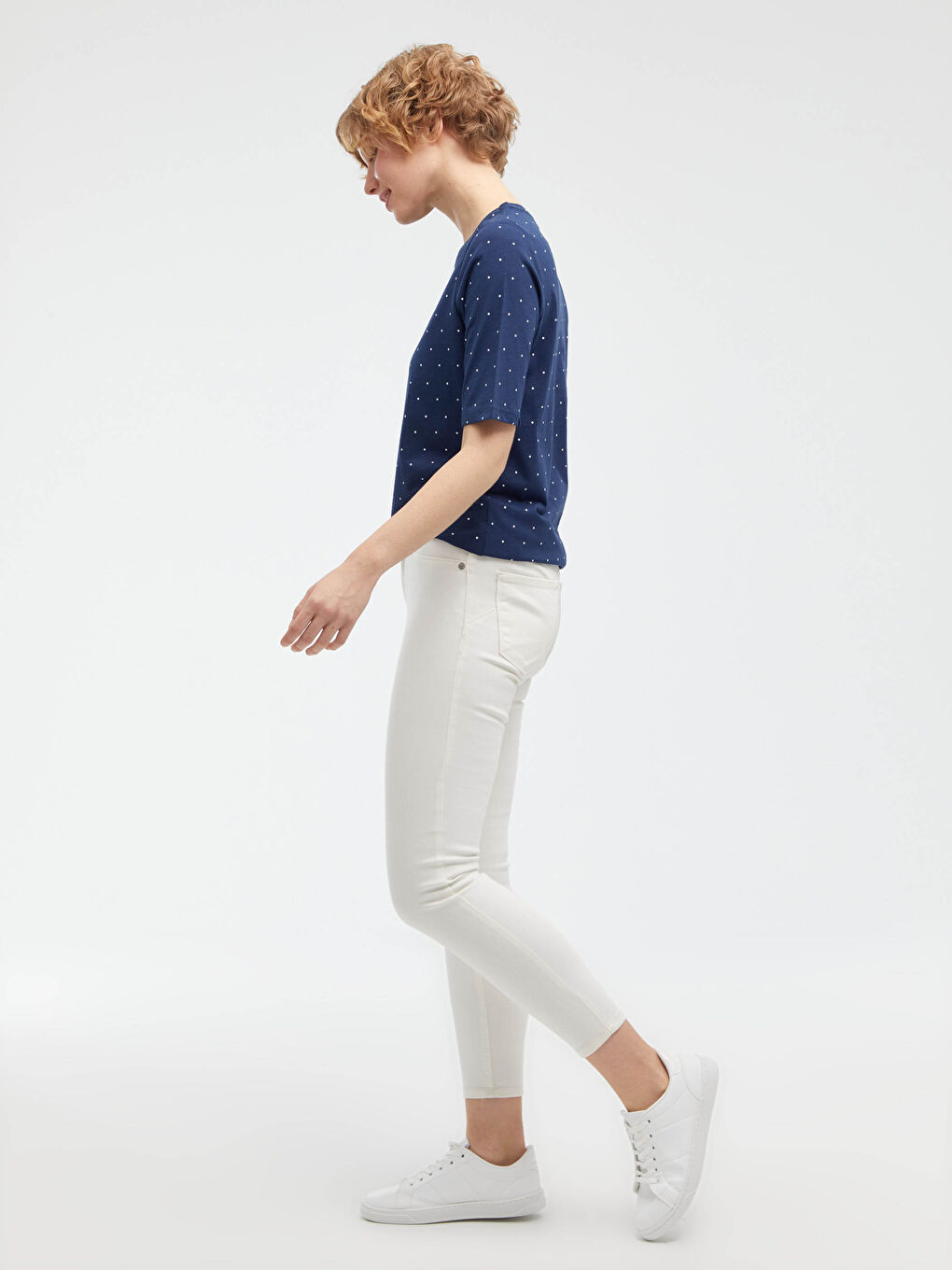 Lacivert Bisiklet Yaka Desenli Kısa Kollu Pamuklu Kadın Tişört-2