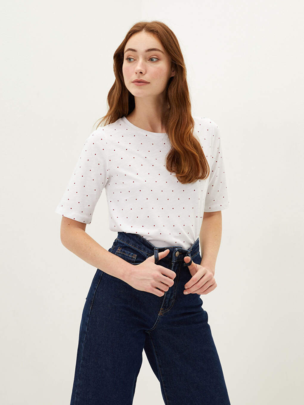 Kırmızı Bisiklet Yaka Puantiyeli Kısa Kollu Pamuklu Kadın Tişört-2