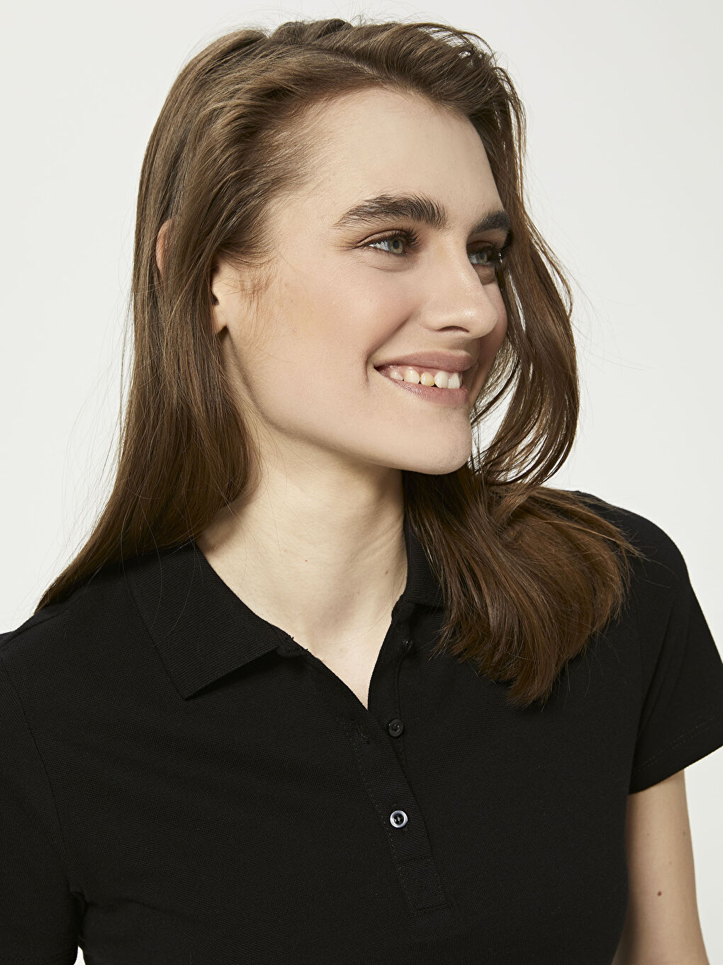 Siyah Polo Yaka Düz  Kısa Kollu Pike Kadın Tişört-3