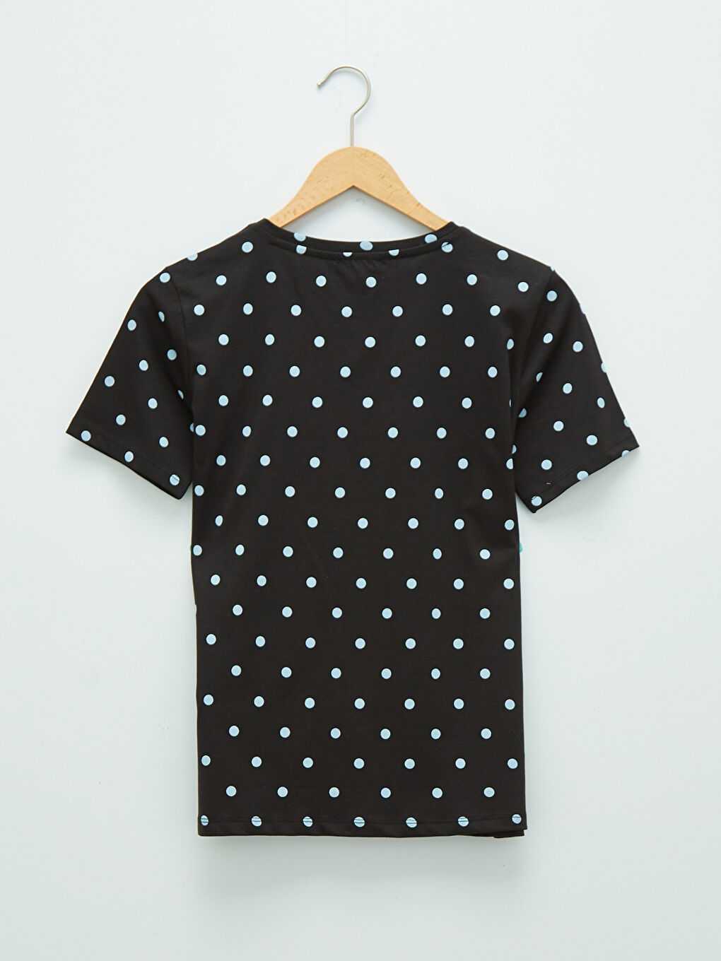Siyah Bisiklet Yaka Puantiyeli Kısa Kollu Kadın Pamuklu Tişört-7