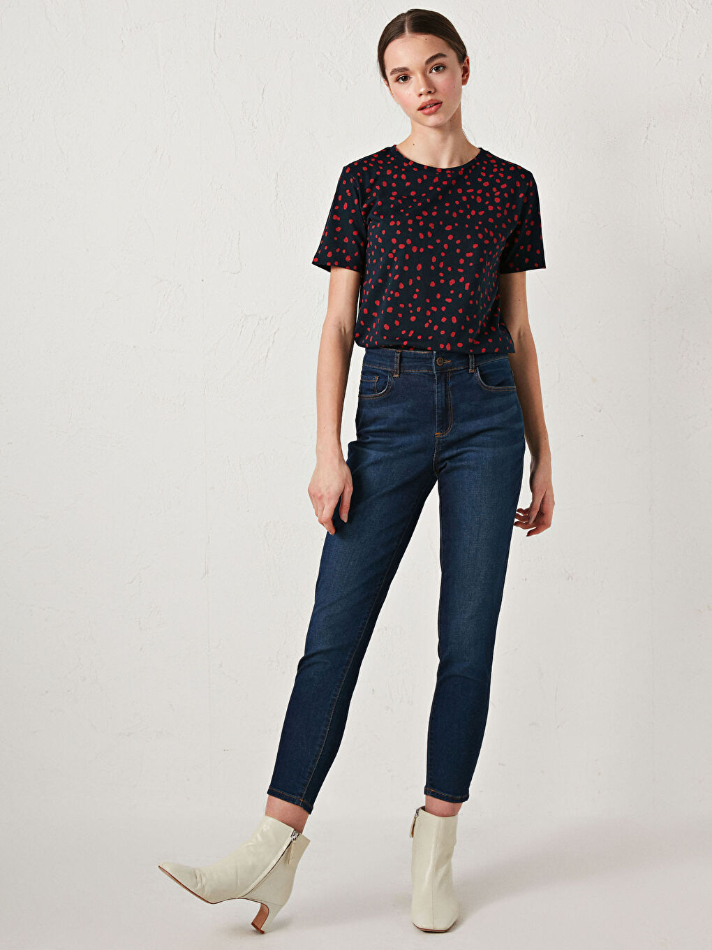 Lacivert Bisiklet Yaka Desenli Kısa Kollu Kadın Pamuklu Tişört-2