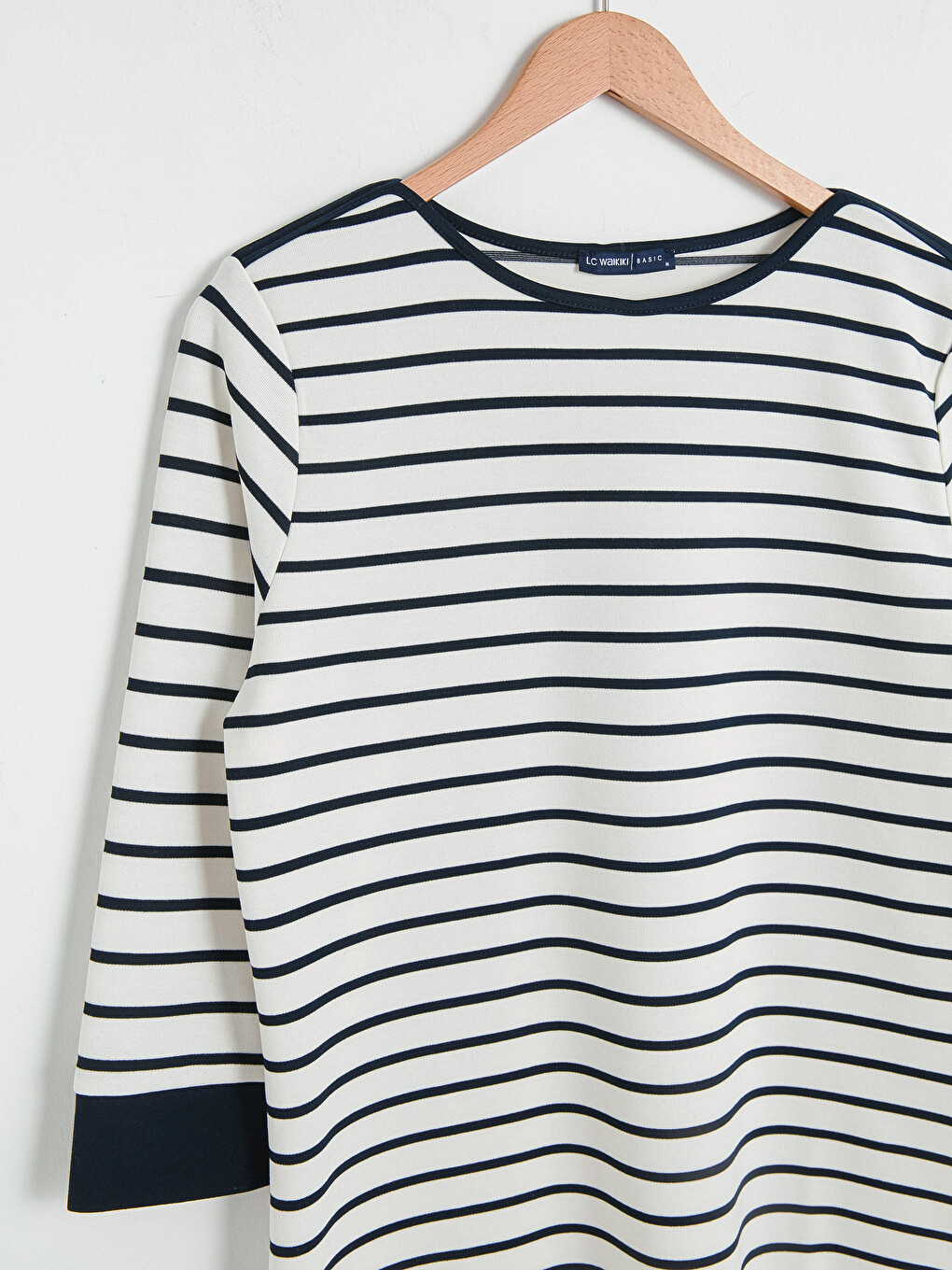 Crew Neck Striped T-shirt-7