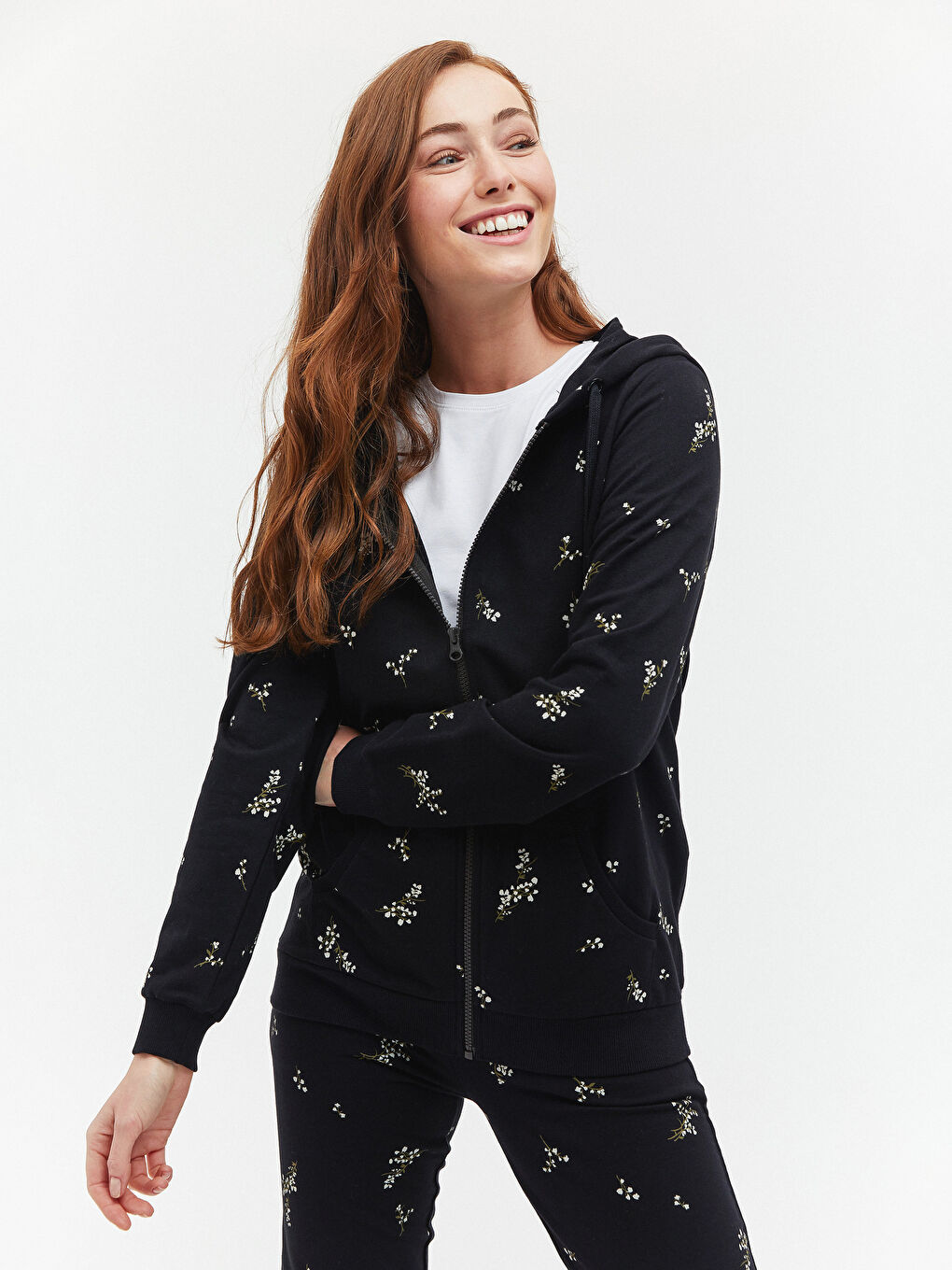 Siyah Fermuarlı Kapüşonlu Hırka-4