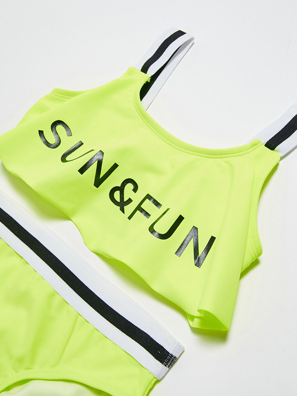 Sarı Esnek Kumaş Yazı Baskılı Kız Çocuk Bikini-3