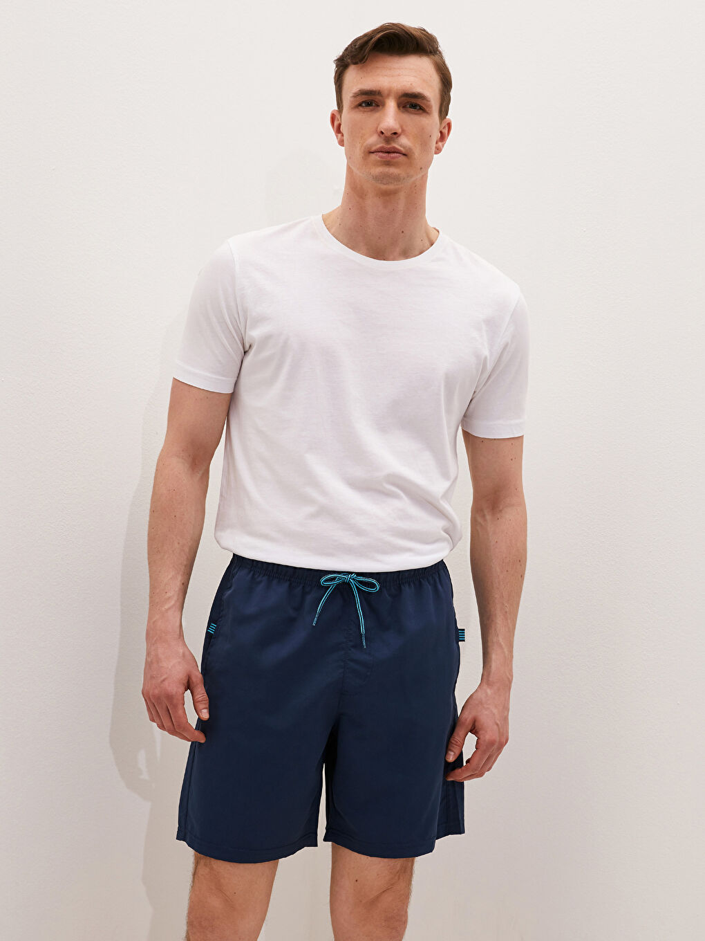 İndigo Diz Hizası Boy Basic Erkek Deniz Şortu-6