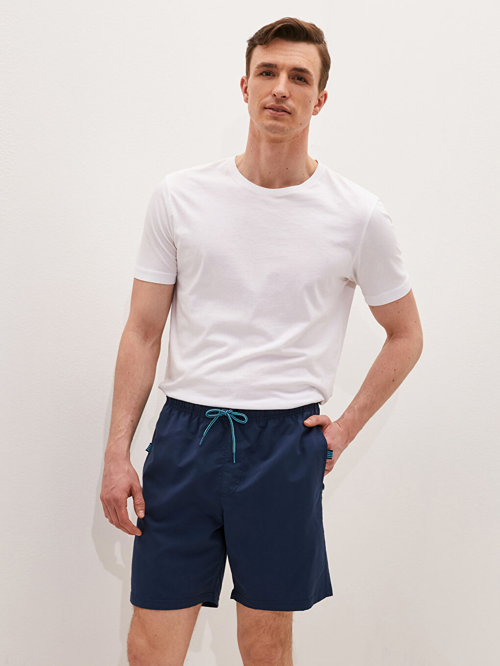 İndigo Diz Hizası Boy Basic Erkek Deniz Şortu-8