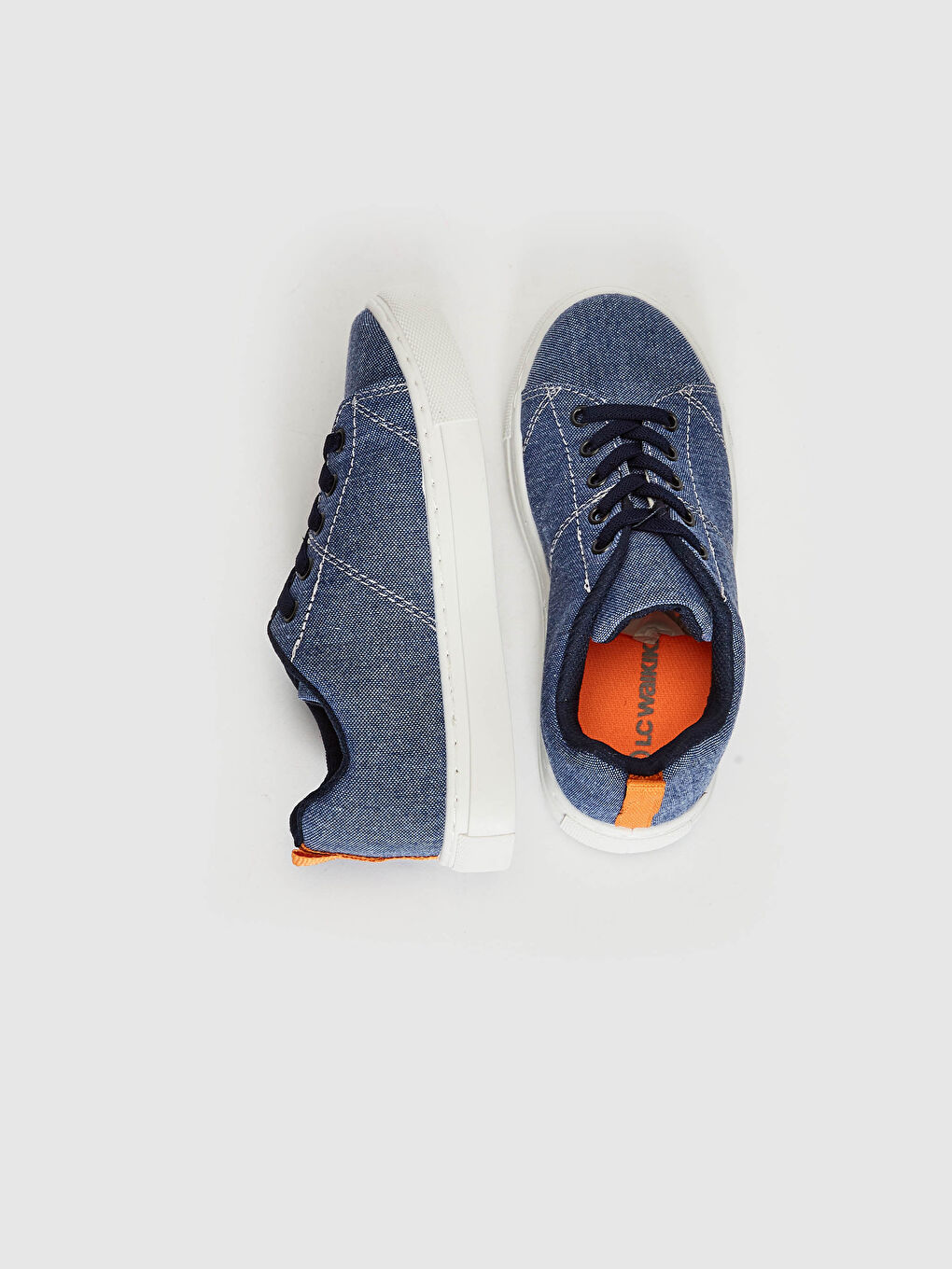 Кроссовки на шнурках для мальчиков-2