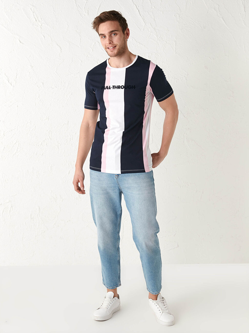 дөңгелек жағалы принтті таралған мақта футболка-2