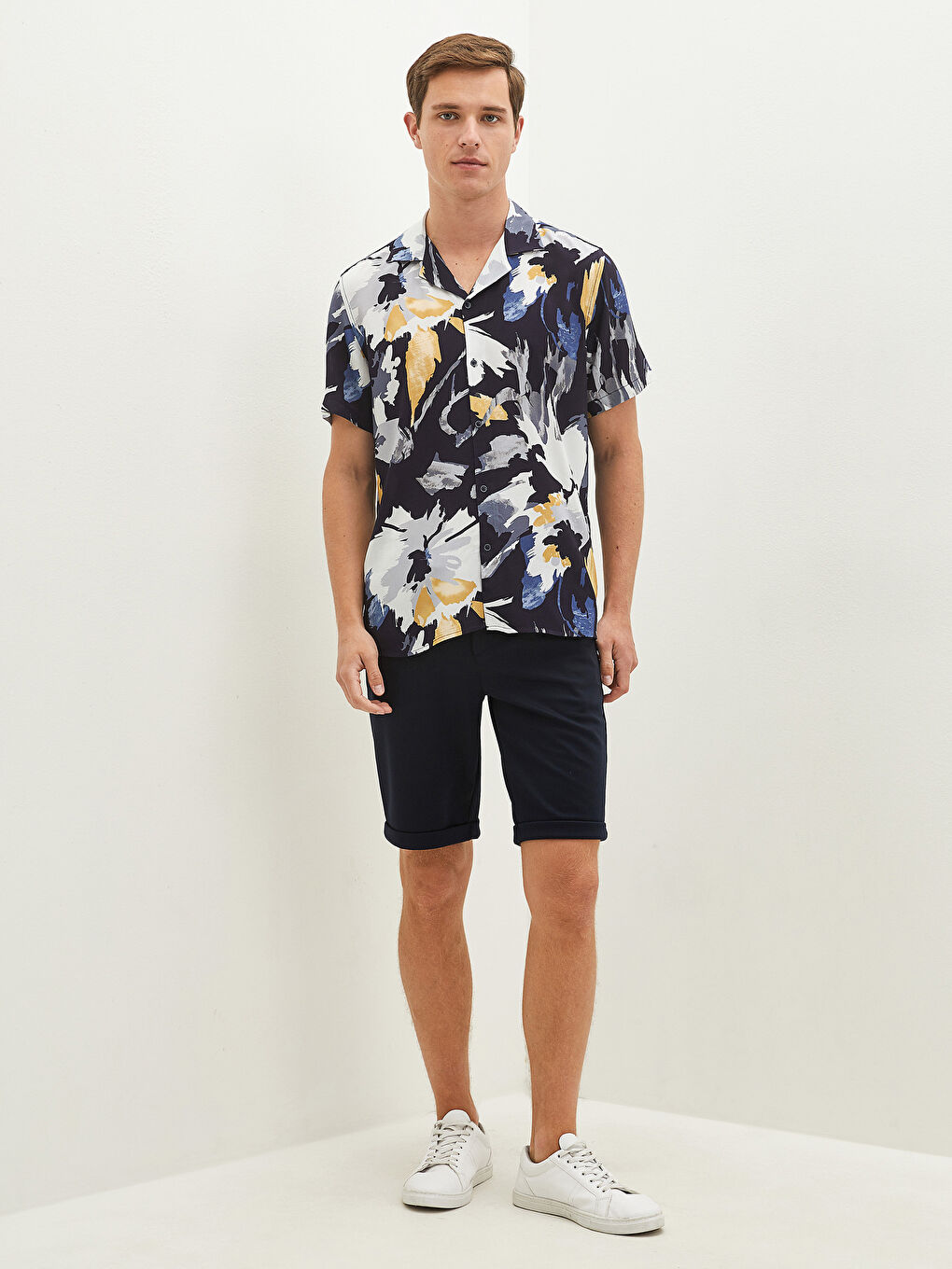 Lacivert Slim Fit Resort Yaka Kısa Kollu Desenli Viskon Erkek Gömlek-3