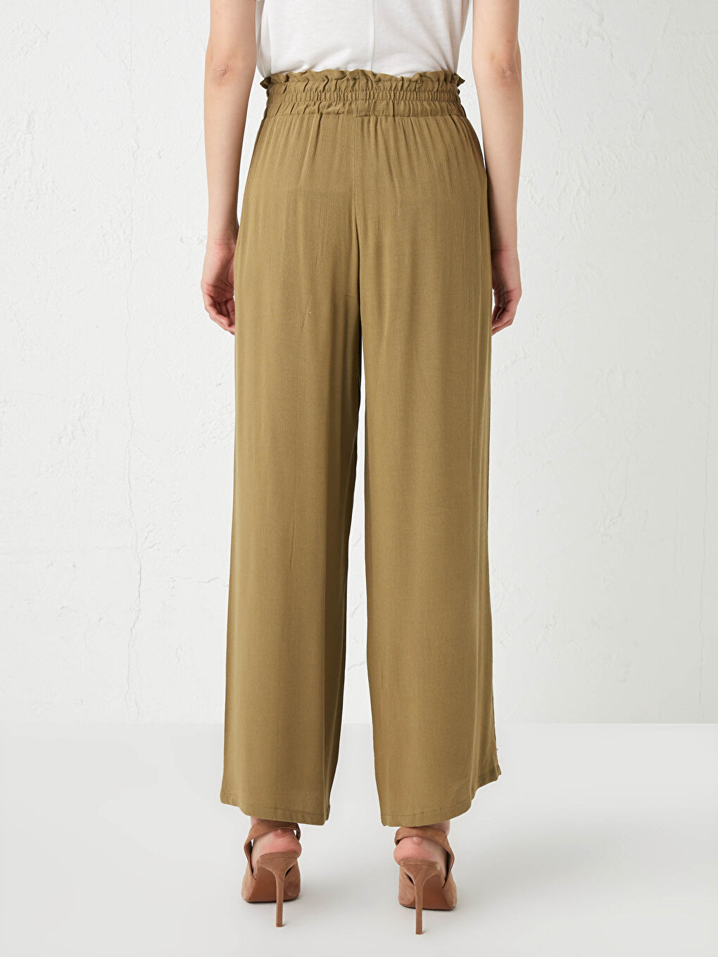 LCWAIKIKI Basic Elastic Waist Wide Leg Pants -S18548Z8-HCB