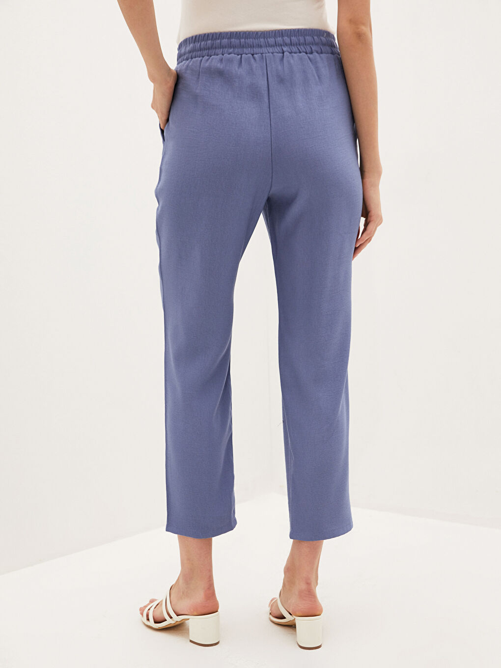 LCWAIKIKI Basic Pantalone za Žene sa Elastičnim Strukem i Džepovima -S18558Z8-H7T