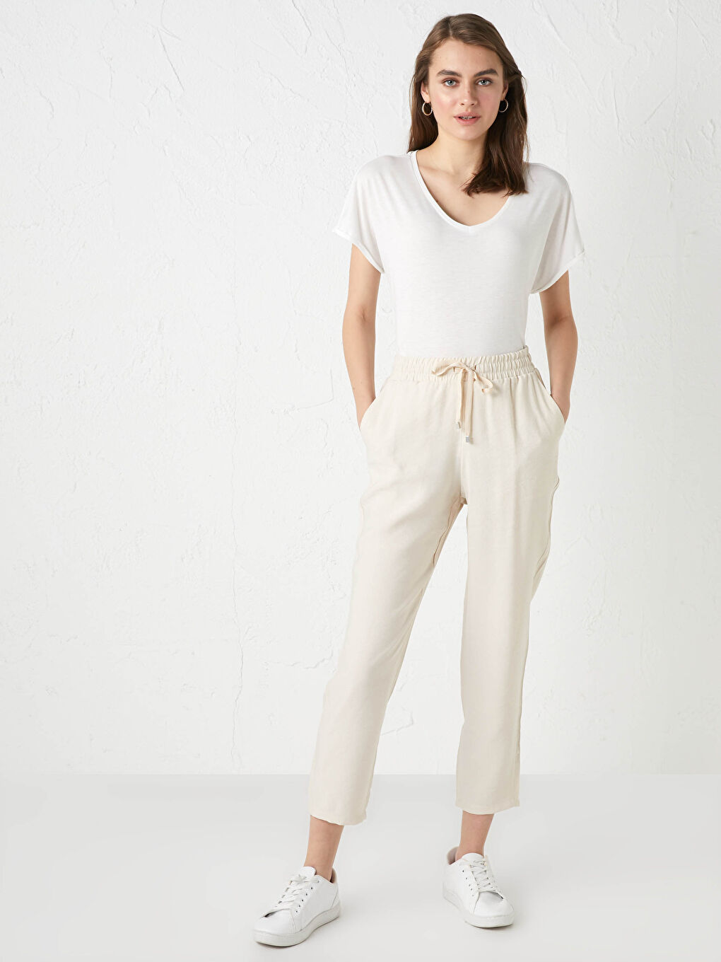 Elastic Waist Pocket Detailed Women's Trousers-1