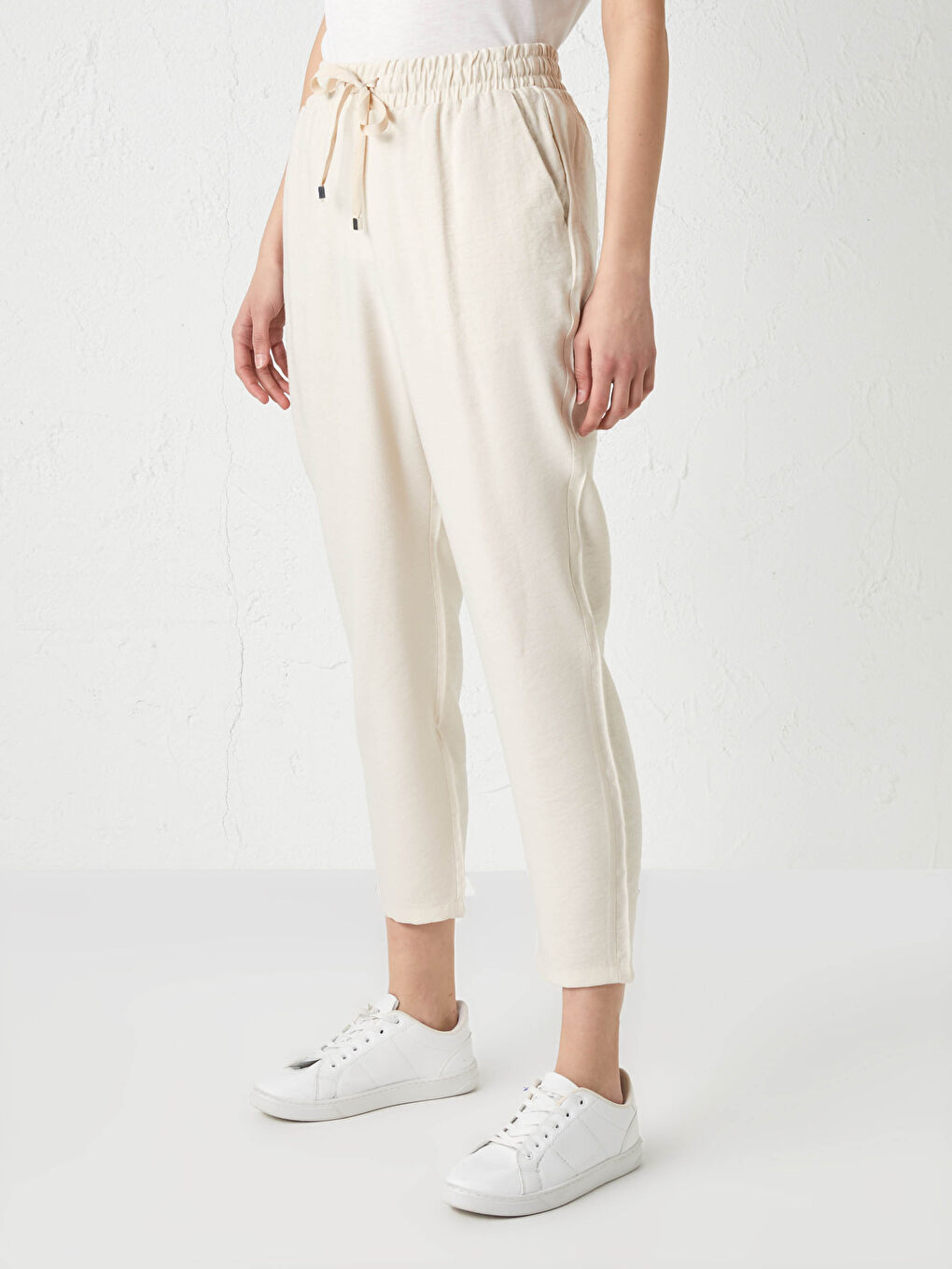 Elastic Waist Pocket Detailed Women's Trousers-3