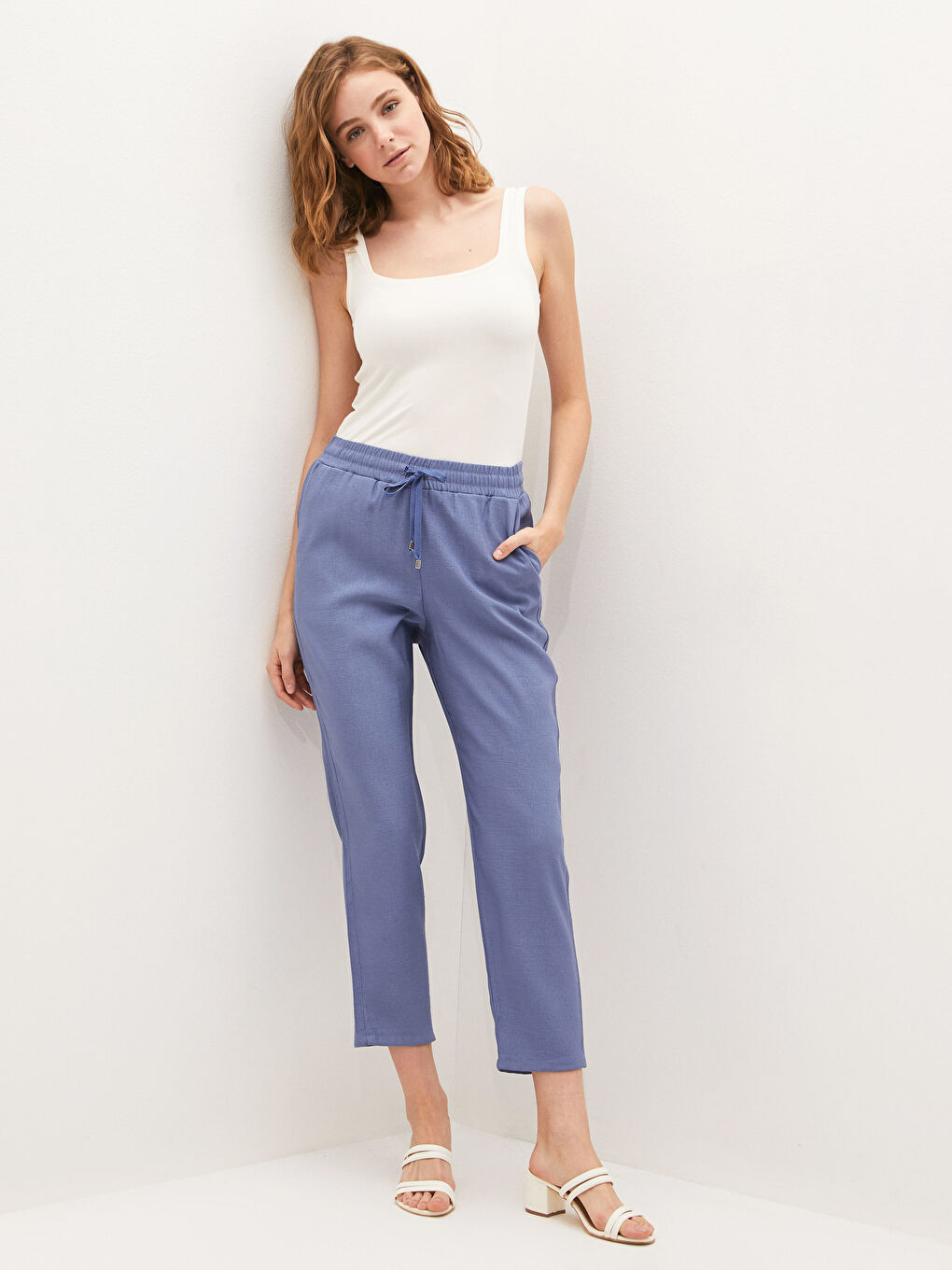 LCWAIKIKI Basic Pantalone za Žene sa Elastičnim Strukem i Džepovima -S18558Z8-H7T