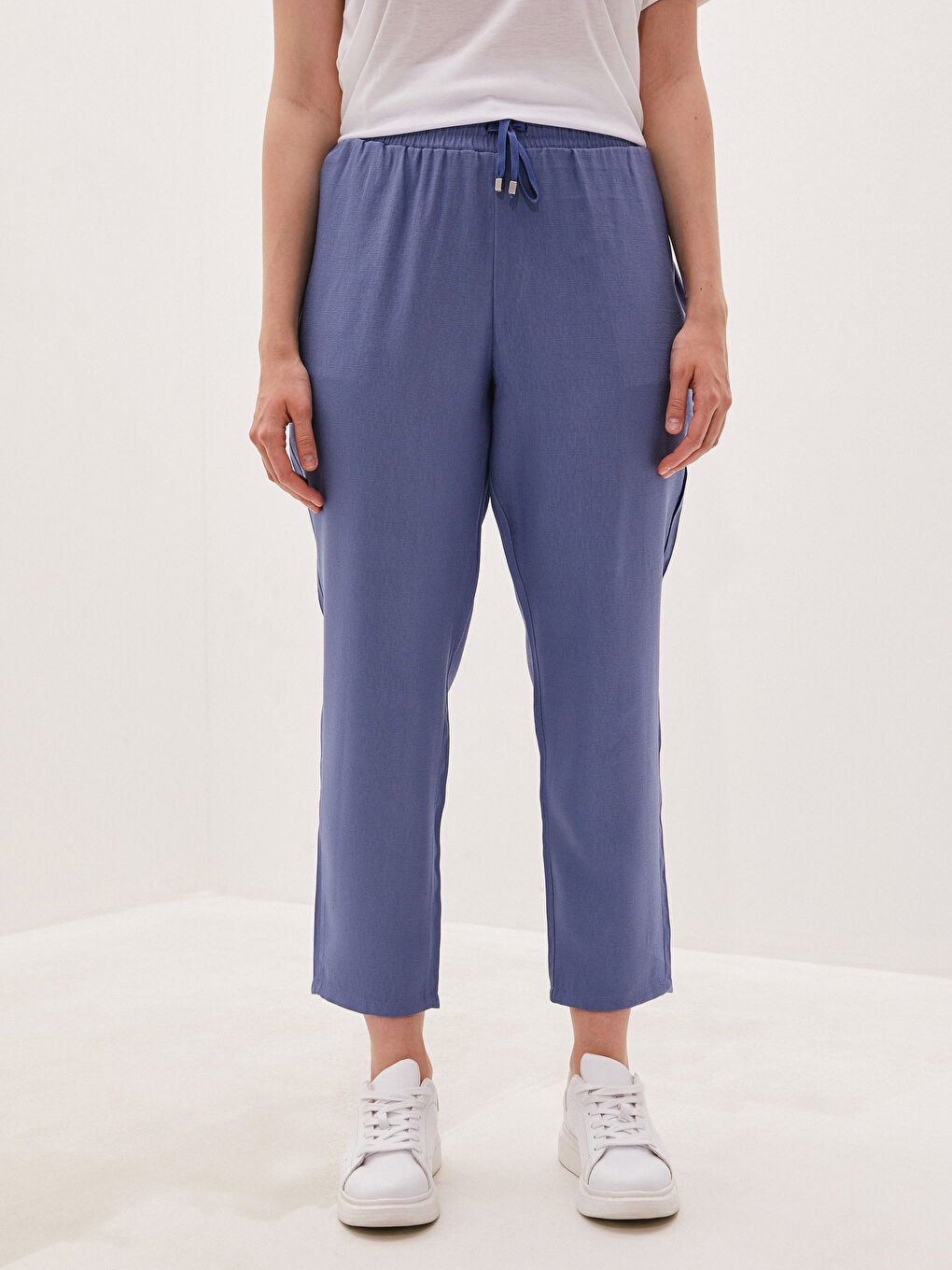 LCWAIKIKI Basic Pantalone za Žene sa Elastičnim Strukem i Džepovima -S18558Z8-H7T