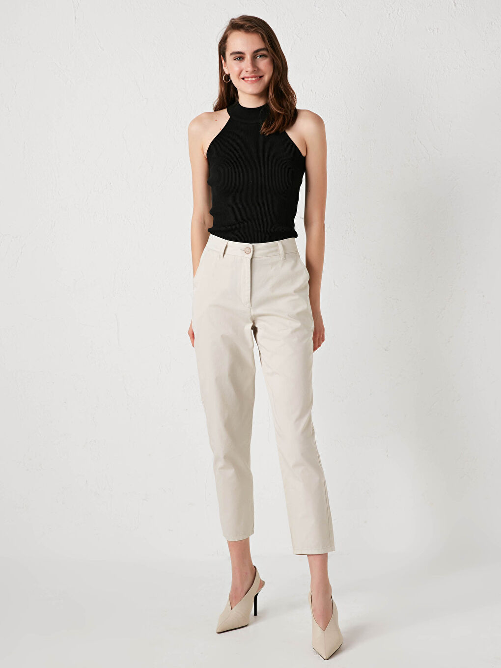 Bej Yüksek Bel Cep Detaylı Gabardin Kumaş Kadın Pantolon-2