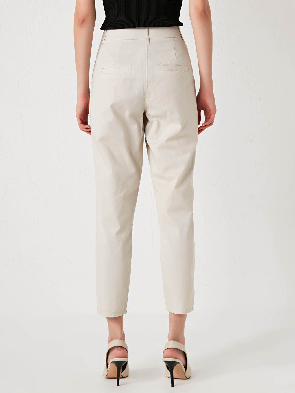 Bej Yüksek Bel Cep Detaylı Gabardin Kumaş Kadın Pantolon-5