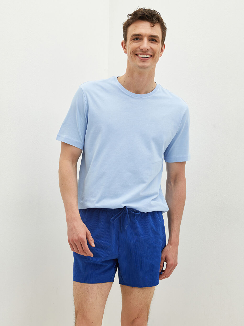 Mavi Kısa Boy Basic Erkek Deniz Şortu