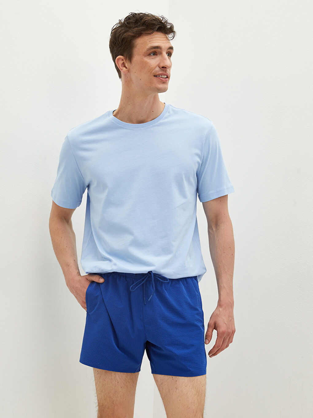 Mavi Kısa Boy Basic Erkek Deniz Şortu-2