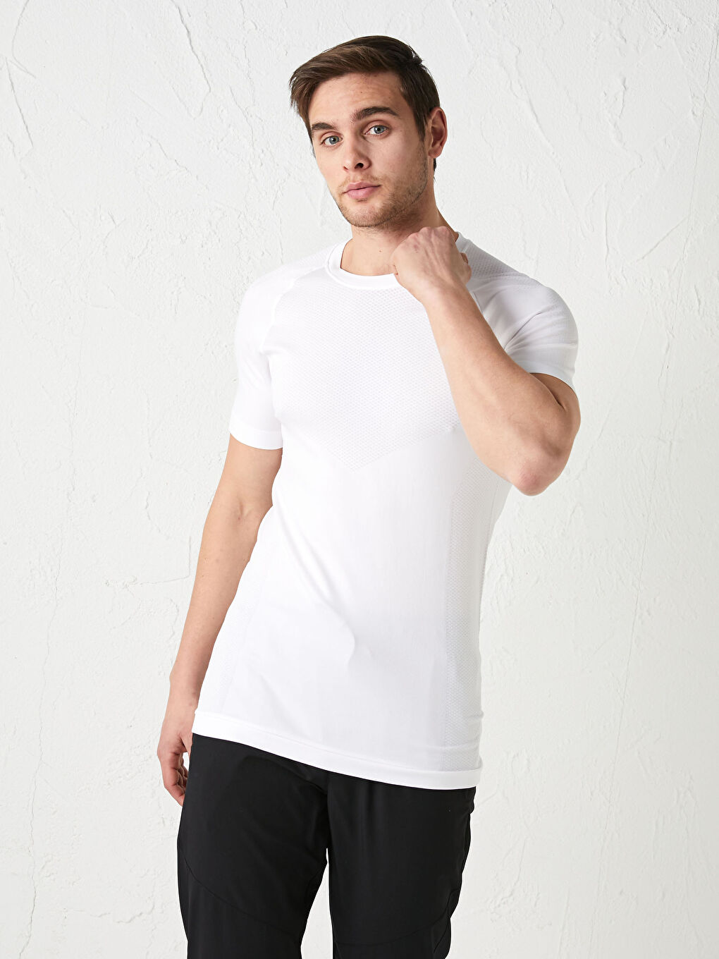 Beyaz Bisiklet Yaka Kısa Kollu Aktif Spor Erkek Tişört