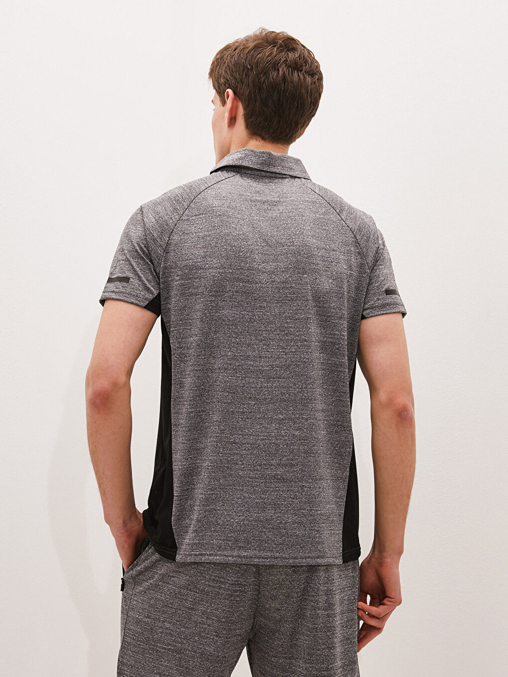 Gri Polo Yaka Kısa Kollu Aktif Spor Erkek Tişört-5