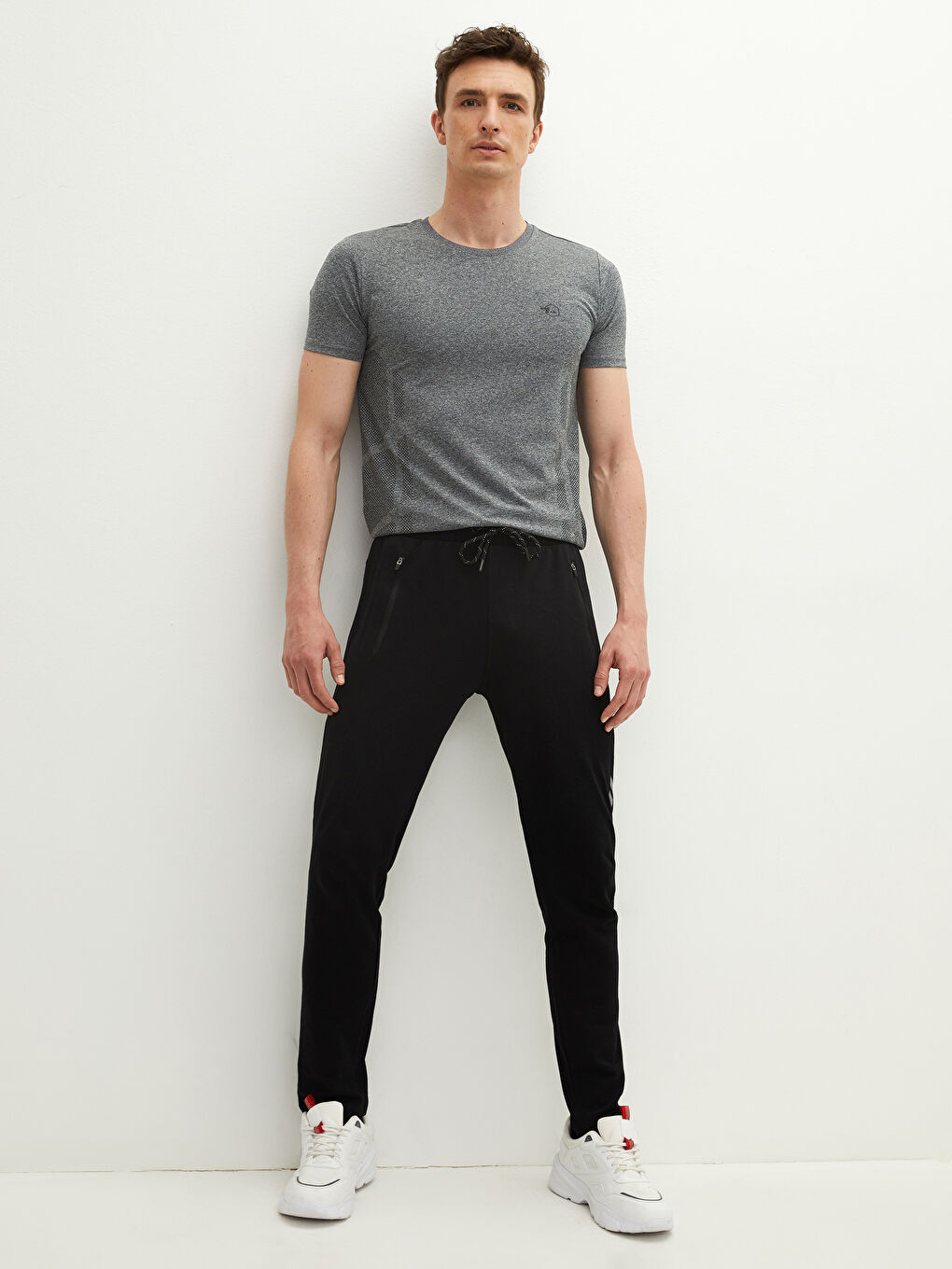 بنطلون رياضي اكتيف بقصة عادية من نسيج البيكيه-2