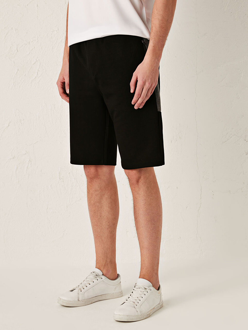 شورت رياضي عادي للرجال-2