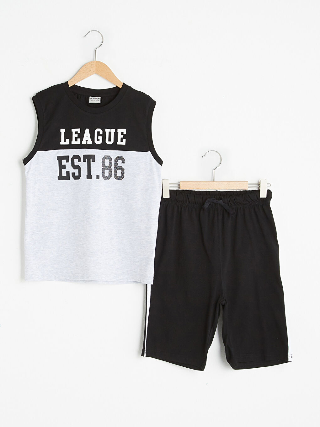 Crew Neck Printed Boys' Athlete and Shorts