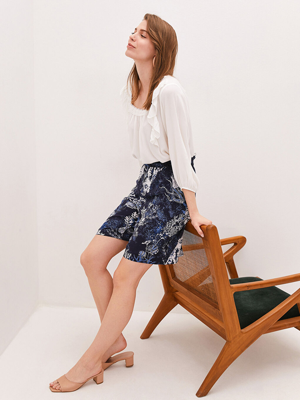 Къси Панталонки-Шорти Вискоза За Жени С Еластична Талия, Десен И Джобове-2