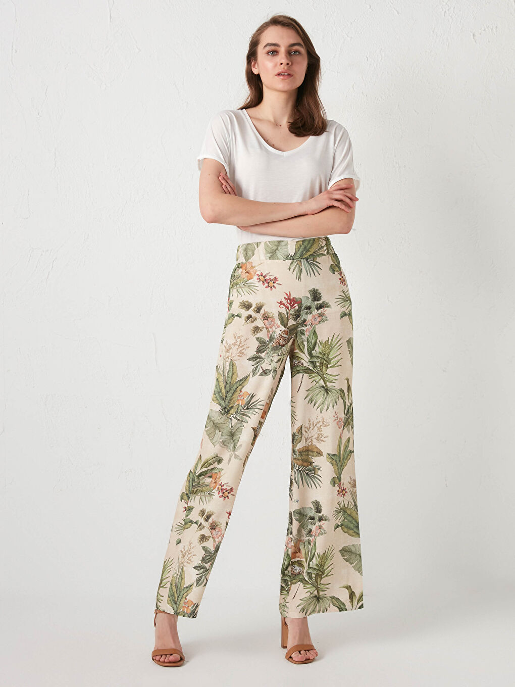 Elastic Waist Printed Viscose Women Trousers-9